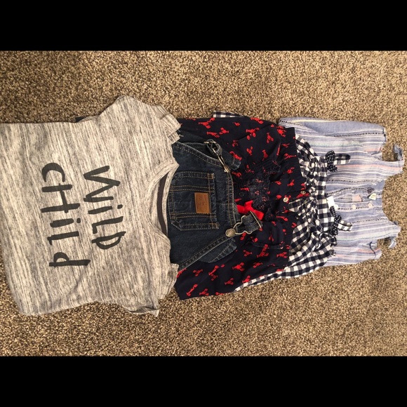 12 mos lot of Rompers - Picture 1 of 7